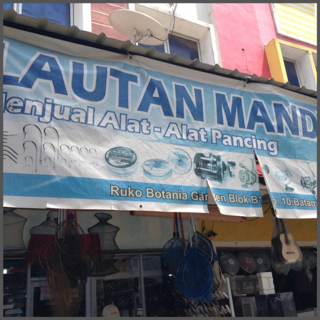 Lautan Mandiri, tackle shop